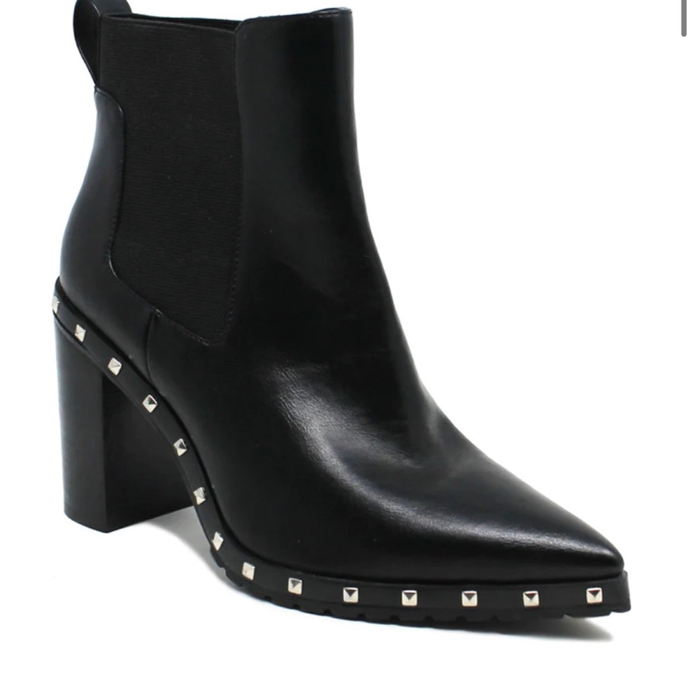 Charles By Charles David Dodger Chelsea Boot